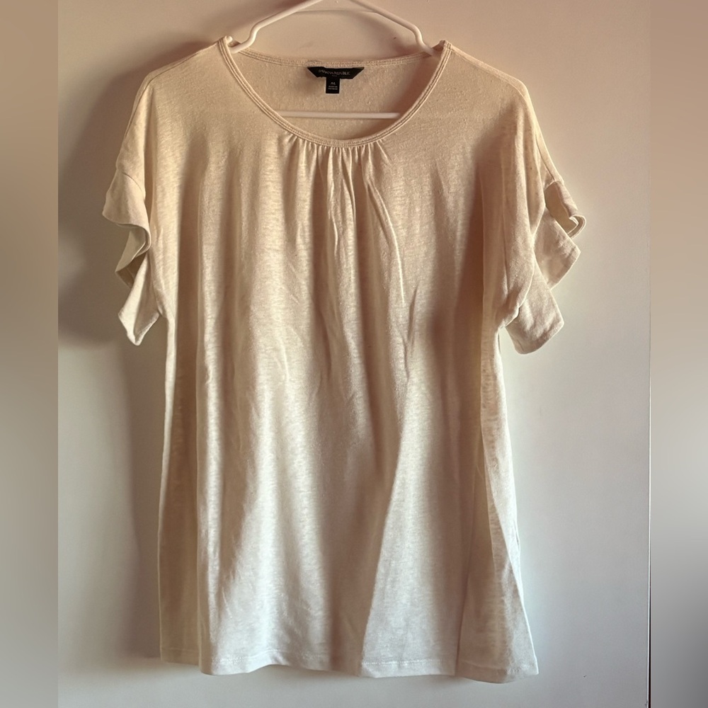 Banana Republic Cream Ruffle Sleeve Blouse